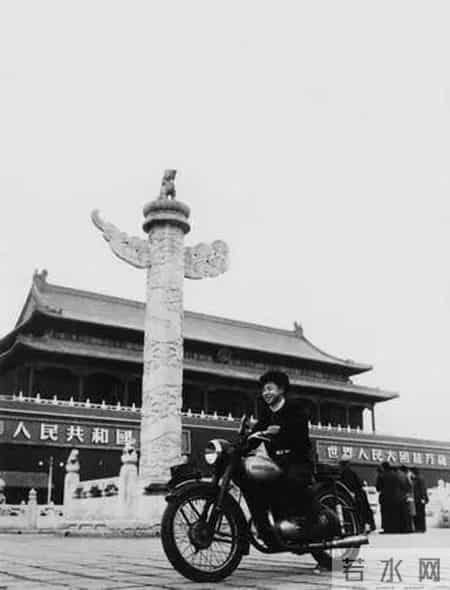 离开雷锋的日子观后感,离开雷锋的日子观后感100字左右