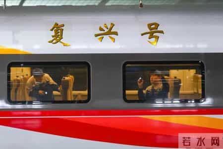 也许这就是未来世界,也许这就是未来世界钢琴怎么弹的