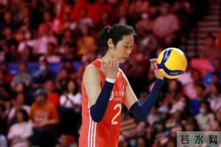 里约奥运女排十二金花十年浮沉：仅两人坚守赛场引争议