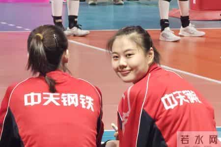里约奥运女排十二金花十年浮沉：仅两人坚守赛场引争议