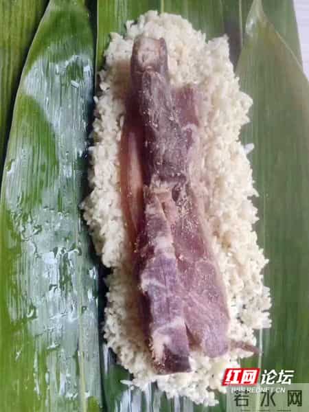 端午节广告语,端午节美食上线,有“料”的溆浦枕头粽一口下去超满足