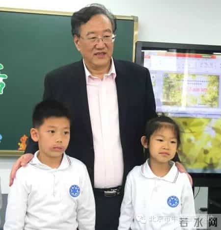 小苗与大树的对话教案,大树与小苗的对话