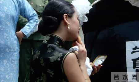 性暗示，官僚讽刺，长大后我才弄明白《三毛从军记》里的那些隐喻