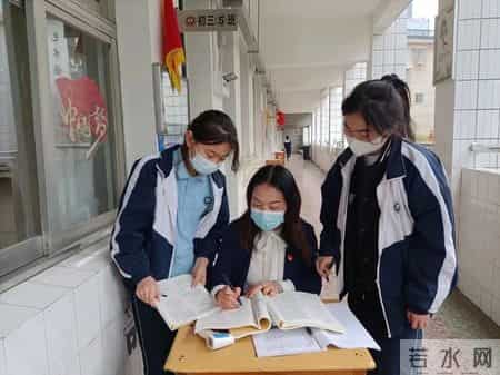 师德小故事,365个师德故事 - 湘一芙蓉姜淑玲：琐事缠身依旧淡定从容的“全能保姆”