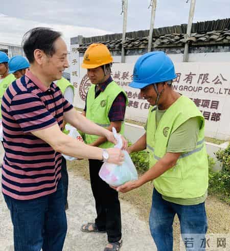 优秀工会工作者事迹,优秀基层工会主席风采①-王明华：深耕细作“老黄牛”贴心服务在基层