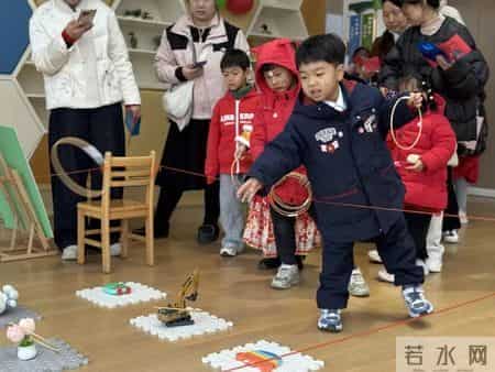 于家巷幼儿园新年游园会，把年味与成长装进口袋！