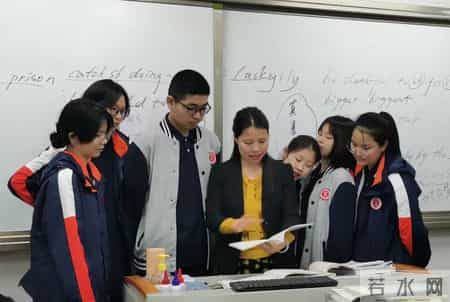 赞美教师的文章