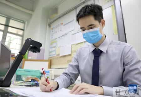 黄泽江的选择：“香港才是我的家”