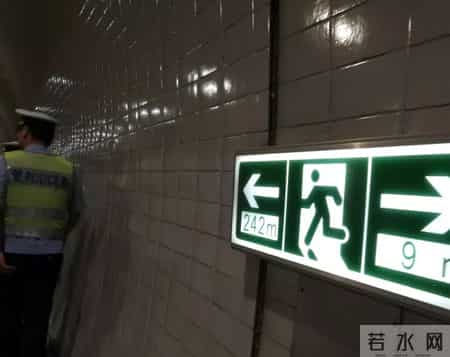 火灾应急处理,汽车火灾应急处理方法有哪些