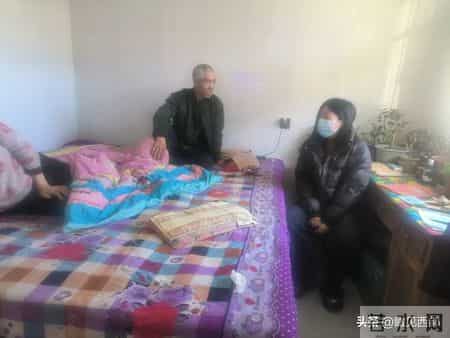 南啣啊宝——榆中县张家寺村年终工作总结大会纪要