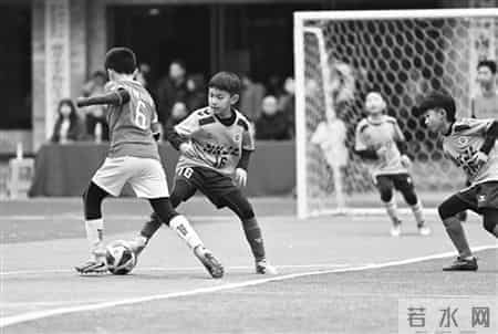 用多彩校园生活滋养学生身心