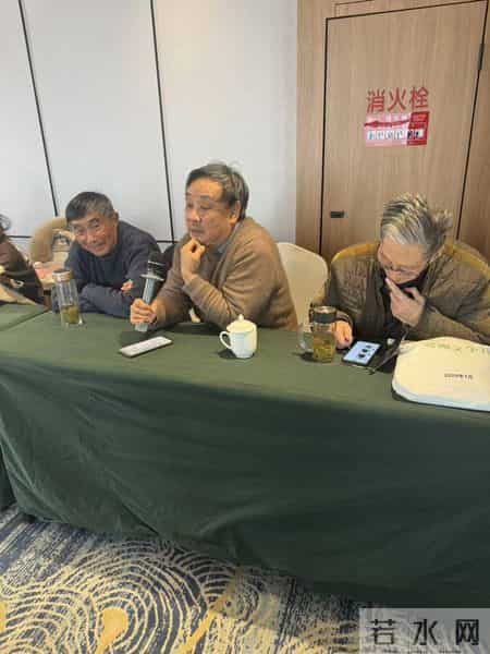 文学社活动计划,守笔抒怀，情暖莺湖——平望莺湖文学社2025年年会