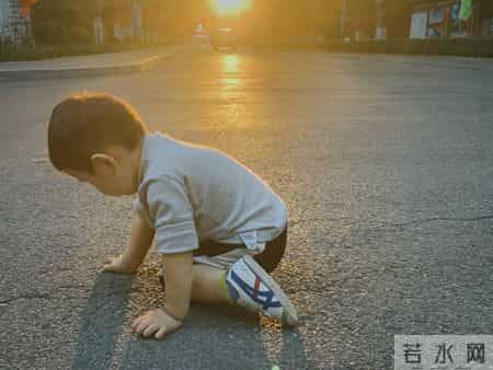 在那一瞬间睁开双眼