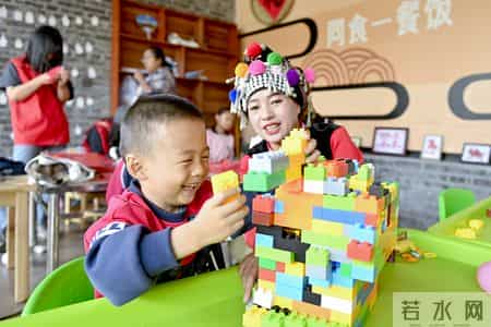 让真情自然流露作文450字左右,我的光影故事2025｜在无量山间，我用镜头读懂乡土中国