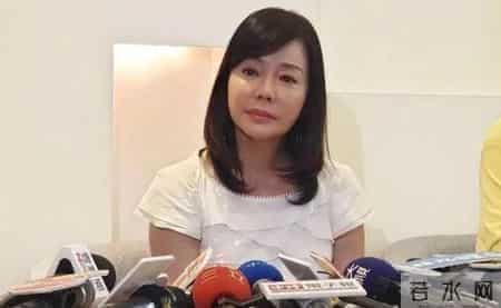 母乳喂养12年，同床共枕15年，她的“畸形”母爱葬送了儿子一生