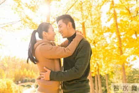 在那一瞬间睁开双眼,在那一瞬间睁开双眼作文