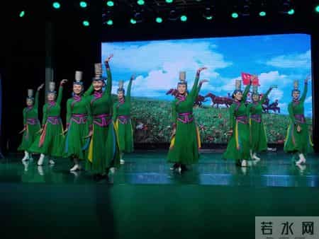 舞蹈比赛主持词