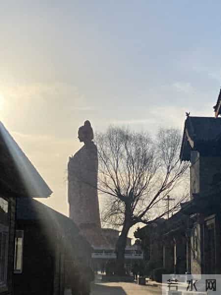 孟母：中国古代教育典范与母爱的伟大象征