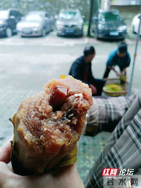 端午节广告语,端午节美食上线,有“料”的溆浦枕头粽一口下去超满足