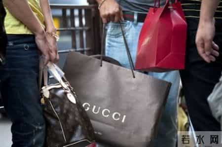 “走秀网”事件暴露奢侈品电商窘境 擦边球还能打多久