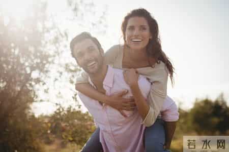 在那一瞬间睁开双眼,在那一瞬间睁开双眼作文