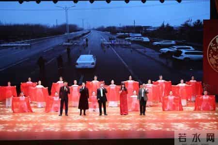 【我和春晚的故事】那个冬天，我们共同开启了第一场春晚