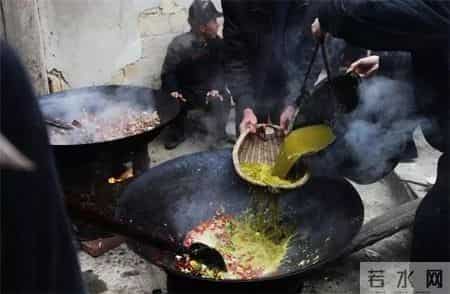 喝了一碗贵州牛瘪汤，味蕾像被野牛施了一泡农家肥