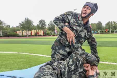 班长，有些话我想对你说……