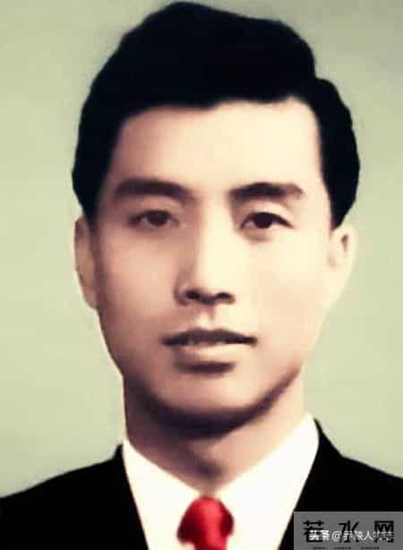 李天一为什么叫李某某,李天一：马失前蹄的“星二代”