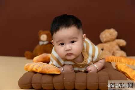 安徽出生人口4年下降47.6%,全国出生人口断崖：21年1062万人，24年954万，25年令人意想不到