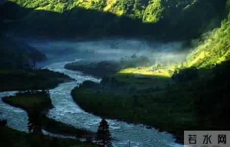 独龙族纹面,美还是丑？AI画家探索独龙族纹面千古之谜