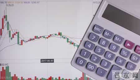 st大地,中岩大地股价腰斩，股东跑路，建筑装饰行业还有戏吗？