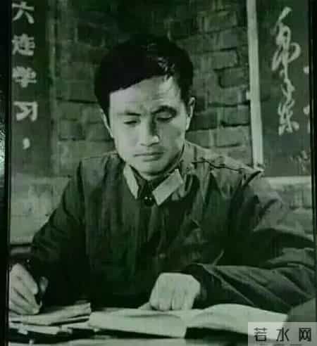 任正非是哪里人,退役军人任正非，“日鼓鼓”的贵州人