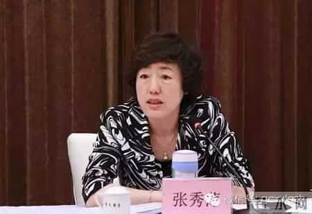 季建业情人,警示：男局长被带走后，女下属惊慌失措，浴室割腕自杀