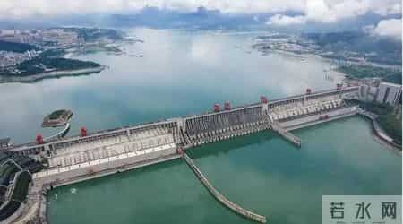 重庆洪水直接经济损失超24亿,三峡大坝收支出炉：运行20余年，总投资近2500亿，如今回本了吗？