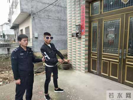 橡根,橡根是松紧带吗