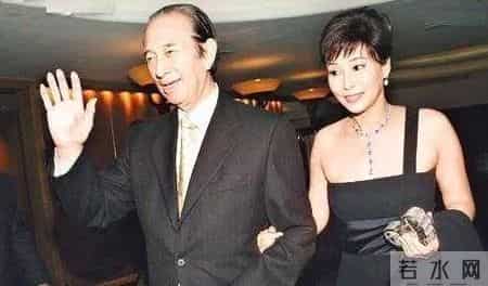 桃姐原型,四房争斗，豪门恩怨：据说这部剧，是以赌王家族为原型？