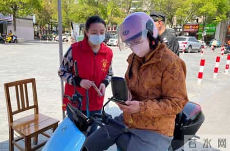 谢小青,谢小青：社区“防疫线”上的温暖“守护者”