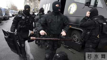 巴黎暴恐,暴恐袭击，又是巴黎查理周刊！曾遭极端武装血洗，大批军警已赶到