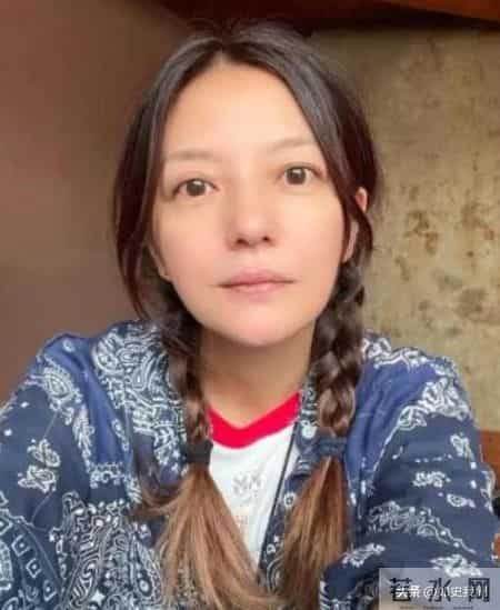 黄有龙简历,黄有龙做梦也没想到，自己花重金培养大的女儿，竟给赵薇做了嫁衣