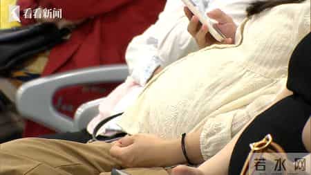 生育率下降导致产科产能过剩,生育率急剧下降