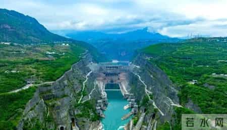重庆洪水直接经济损失超24亿,三峡大坝收支出炉：运行20余年，总投资近2500亿，如今回本了吗？