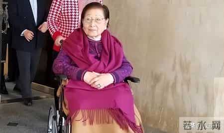 600亿基金经理去世,3女儿6个儿子都本事，去世丈夫留给她600亿，今她103岁为何不快乐