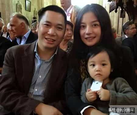 黄有龙简历,黄有龙做梦也没想到，自己花重金培养大的女儿，竟给赵薇做了嫁衣