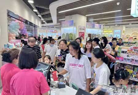 安徽出生人口4年下降47.6%,全国出生人口断崖：21年1062万人，24年954万，25年令人意想不到