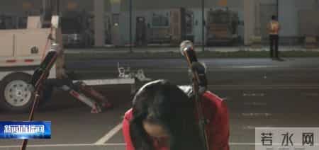 孟晚舟回国视频,孟晚舟终于回家！接机十个细节令人热泪：手写感言，大合唱太动人