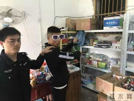 橡根,橡根是松紧带吗