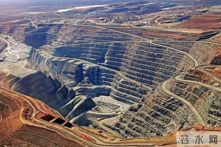 美拟使用紧急法案,8票对4票！美国会深夜通过万亿法案，特朗普紧急启动矿产储备