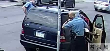 纽约时报还原黑人受害致死事件,纽约一黑人男子