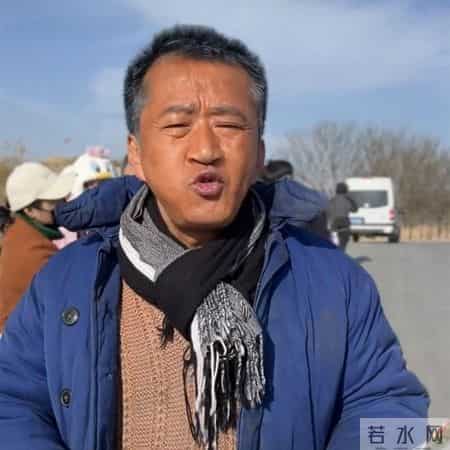 网络红人小月月,一个贪财一个好色？老夫少妻的“残酷”，在42岁李嘉明身上应验了